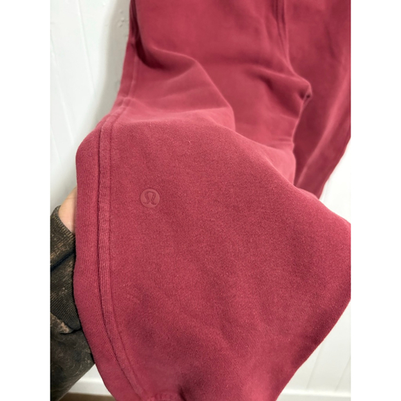 Lululemon Scuba High-Rise Jogger
Mulled Wine Sz 8 - Picture 6 of 8
